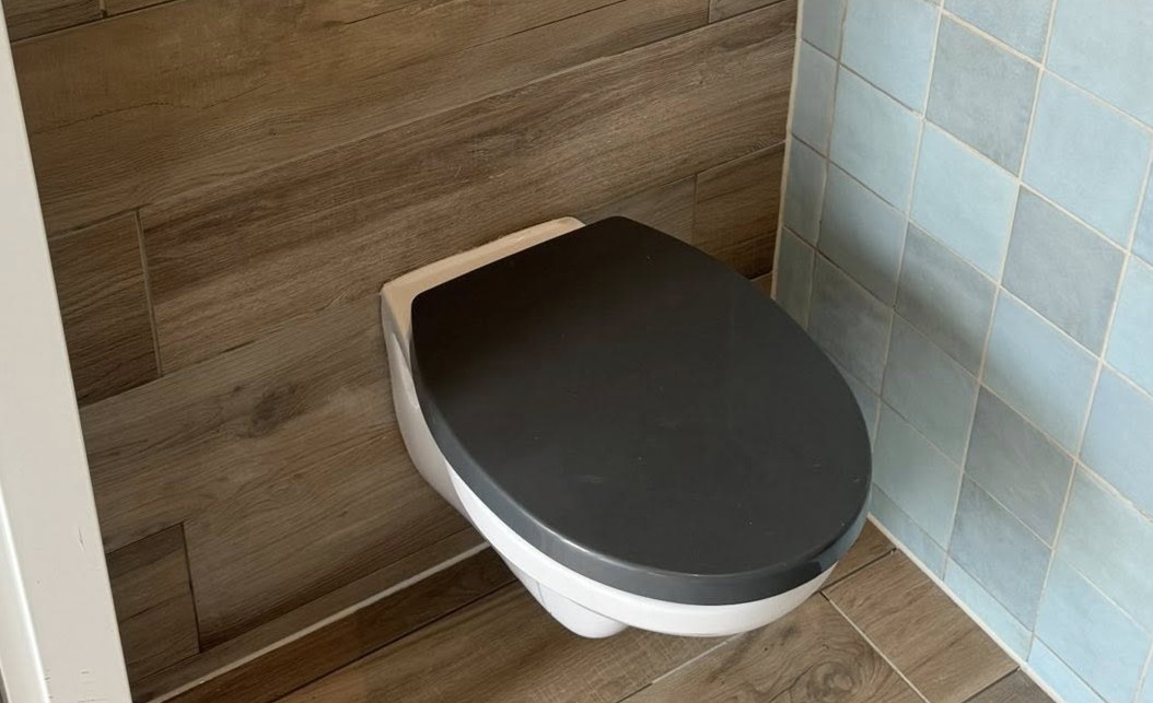 wc betegelen door van Wijngaarden tegelzetters