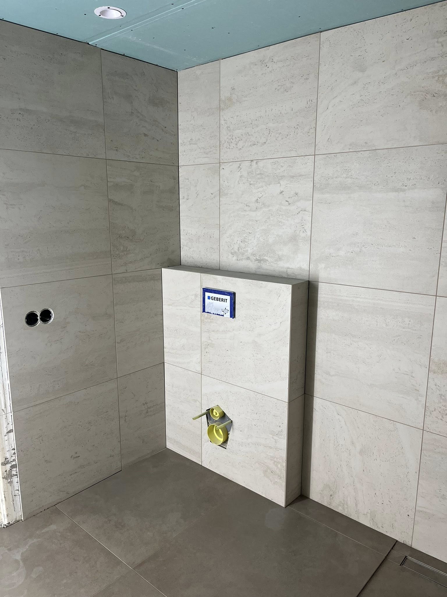 badkamerproject in verstek resultaat van ver af