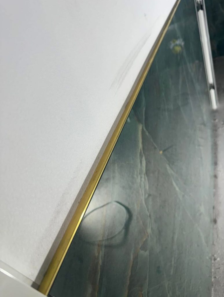 messing tegelprofiel toegepast